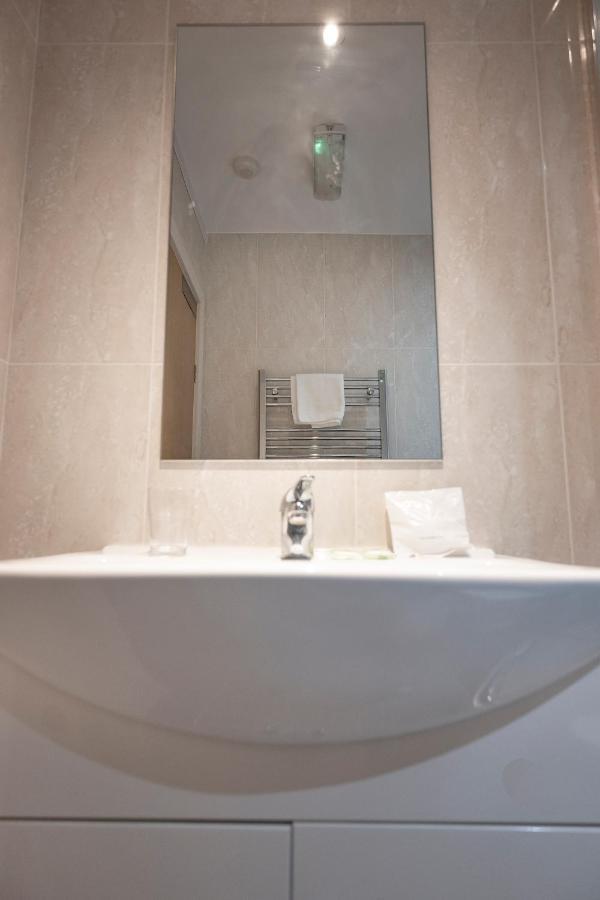 The R Inn Hotel ديسبرو المظهر الخارجي الصورة